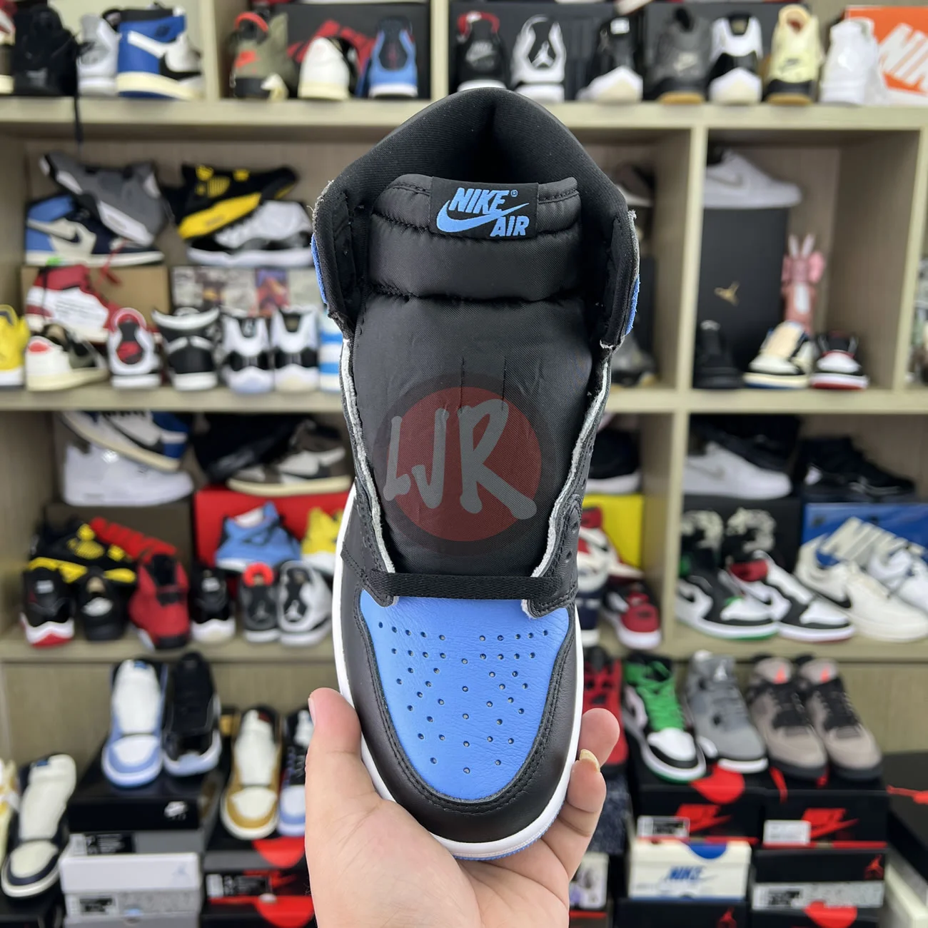 Air Jordan 1 Retro High Og Unc Toe Dz5485 400 Ljr Sneakers (2) - bc-ljr.com